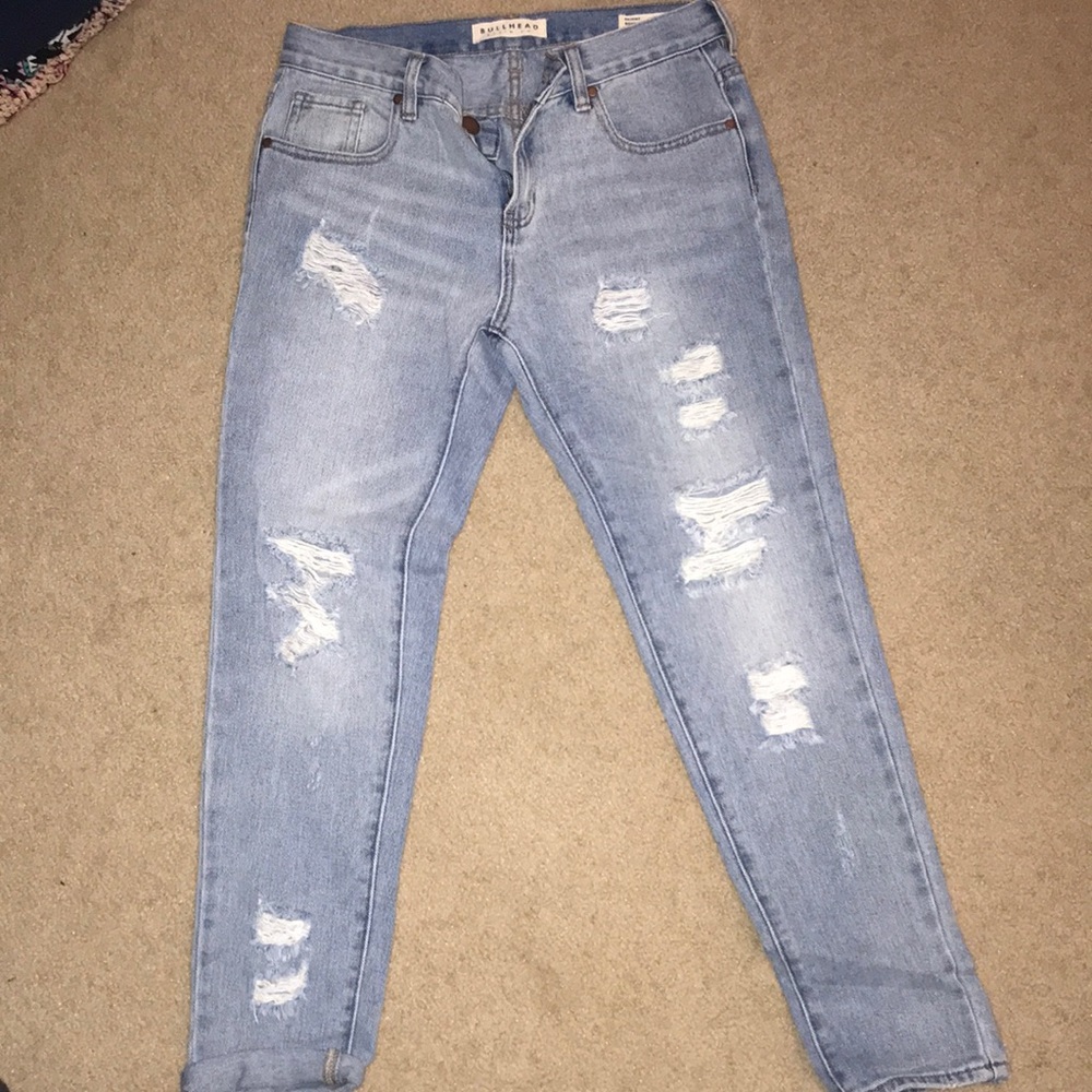 Distressed boyfriend jeans